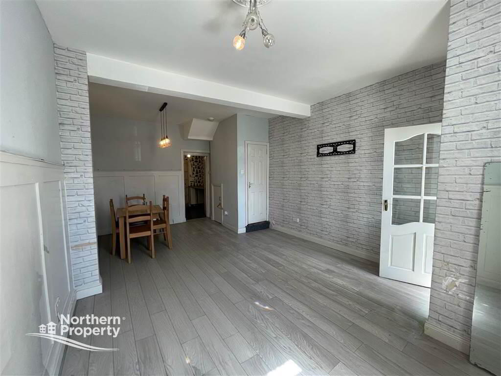 Photo 2 of 35 Springfield Avenue, Belfast