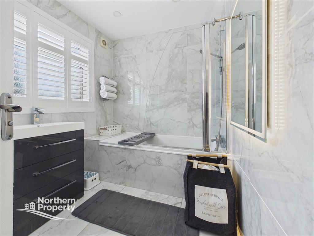 Photo 9 of 166 Upper Dunmurry Lane, Belfast