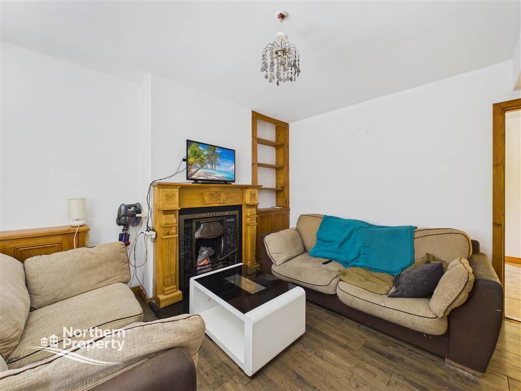 Photo 4 of 43 Beechmount Crescent, Belfast