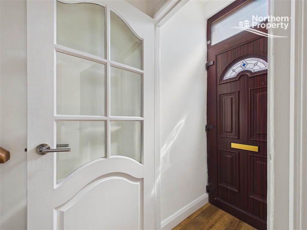 Photo 2 of 15 Oakman Street, Belfast