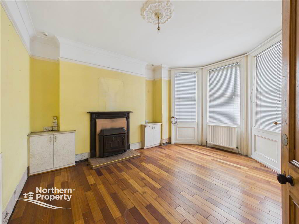 Photo 4 of 34 Westland Road, Belfast