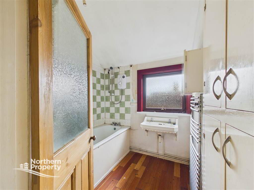Photo 11 of 34 Westland Road, Belfast
