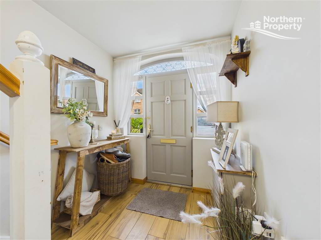 Photo 3 of 43 Mount Eagles Way, Belfast