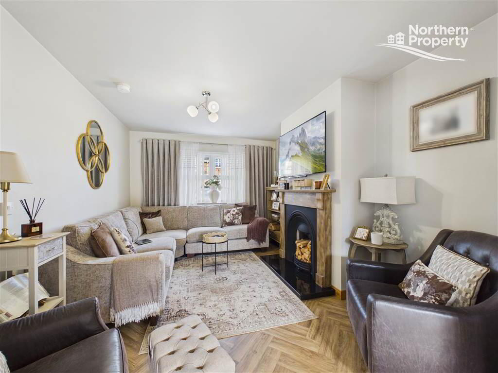 Photo 5 of 43 Mount Eagles Way, Belfast