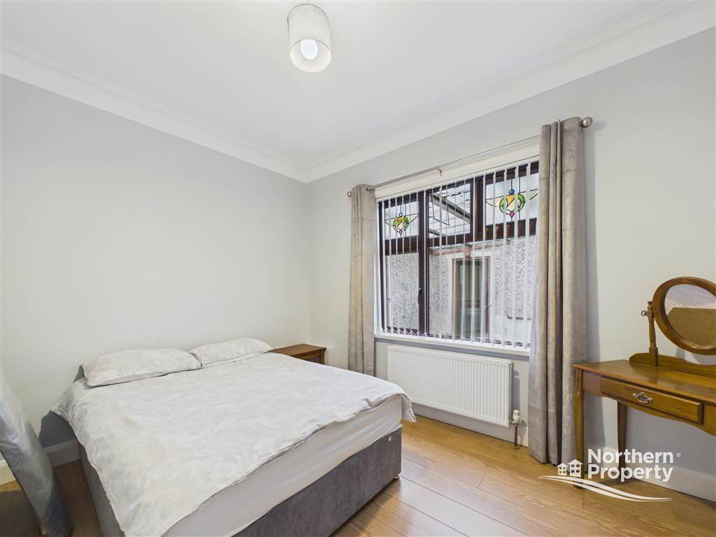 Photo 17 of 25 Andersonstown Road, Belfast
