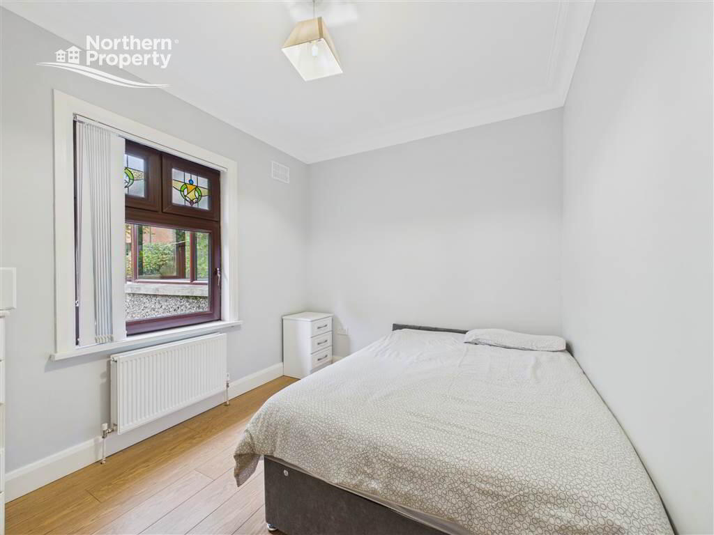 Photo 19 of 25 Andersonstown Road, Belfast