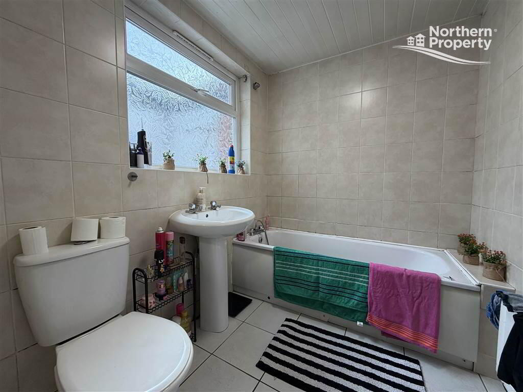 Photo 10 of 35 Iris Drive, Belfast