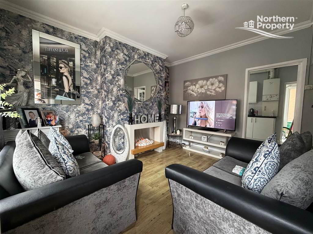 Photo 3 of 35 Iris Drive, Belfast