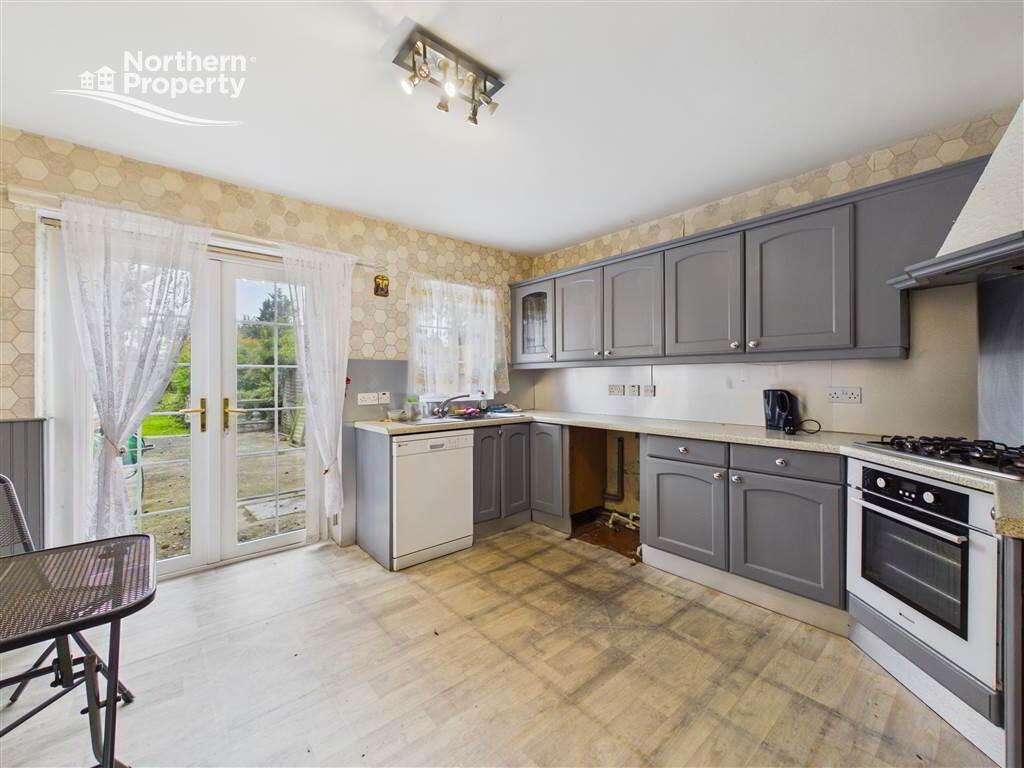 Photo 8 of 99 Bearnagh Drive, Belfast