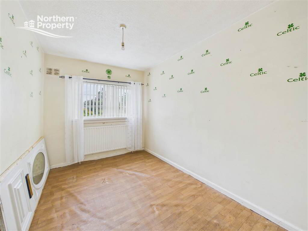 Photo 10 of 99 Bearnagh Drive, Belfast