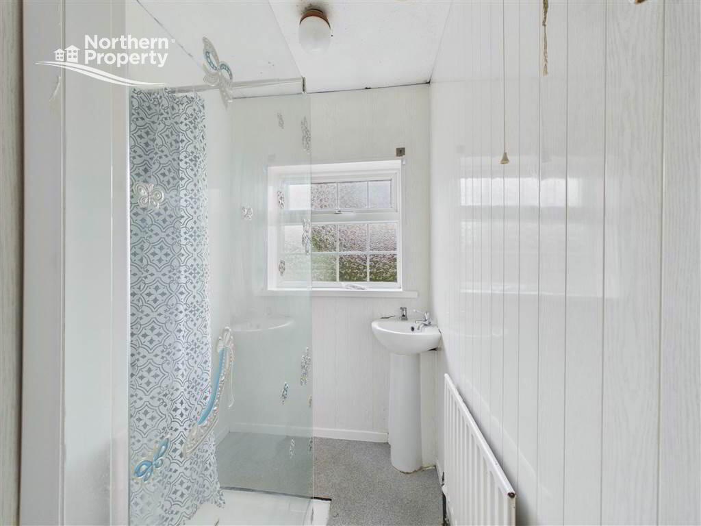 Photo 11 of 99 Bearnagh Drive, Belfast