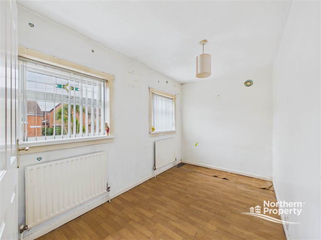Photo 13 of 99 Bearnagh Drive, Belfast