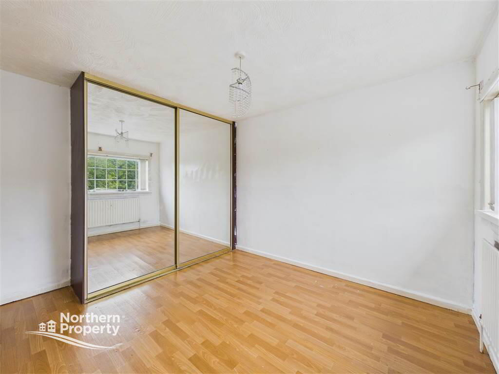 Photo 12 of 99 Bearnagh Drive, Belfast