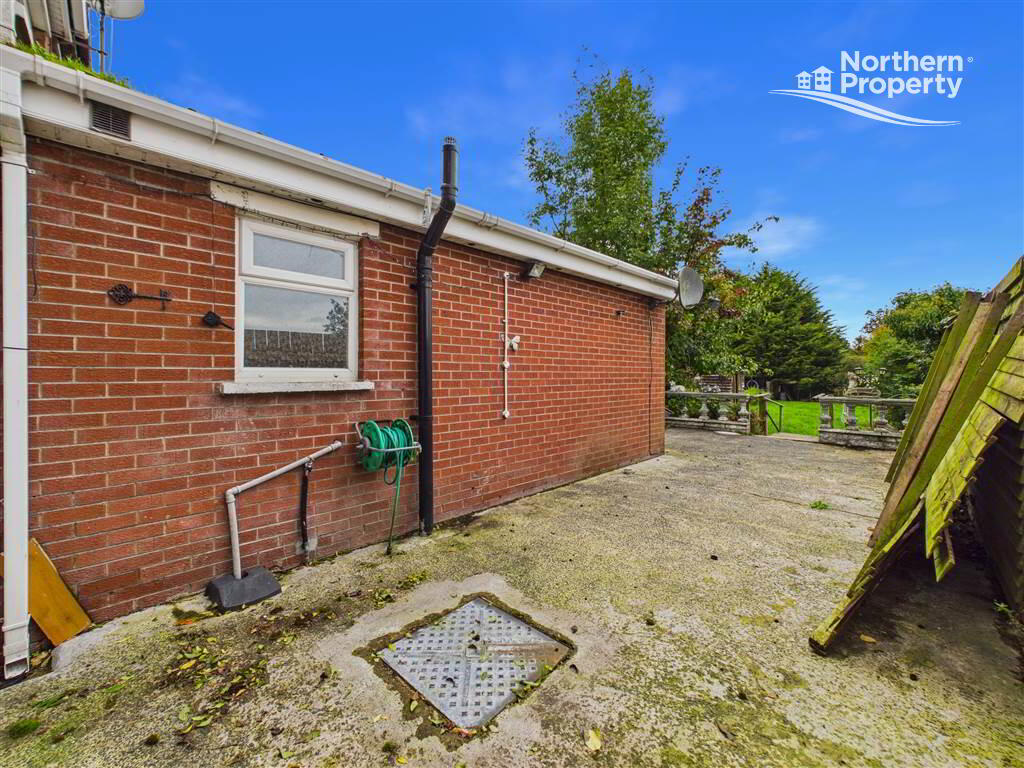 Photo 16 of 99 Bearnagh Drive, Belfast