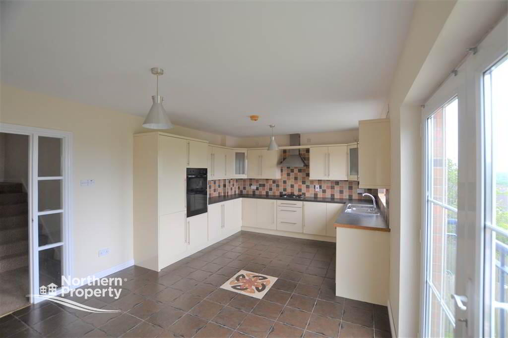 Photo 10 of 102 Lagmore Glen, Dunmurry, Belfast