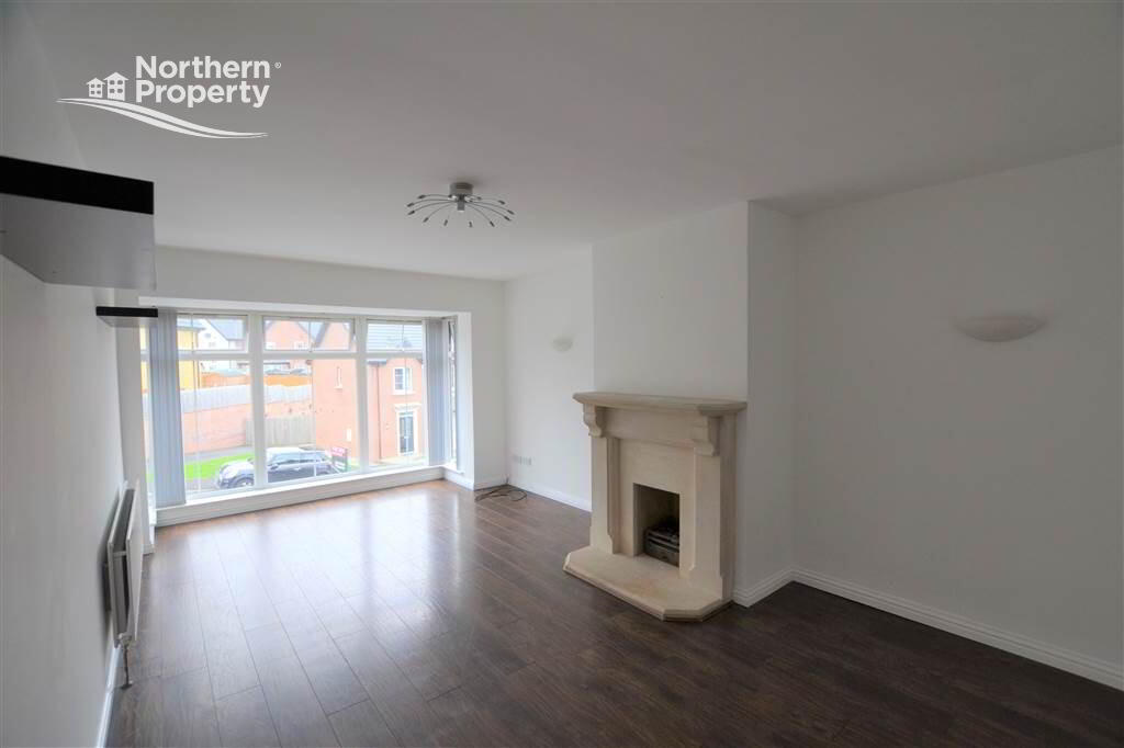 Photo 12 of 102 Lagmore Glen, Dunmurry, Belfast
