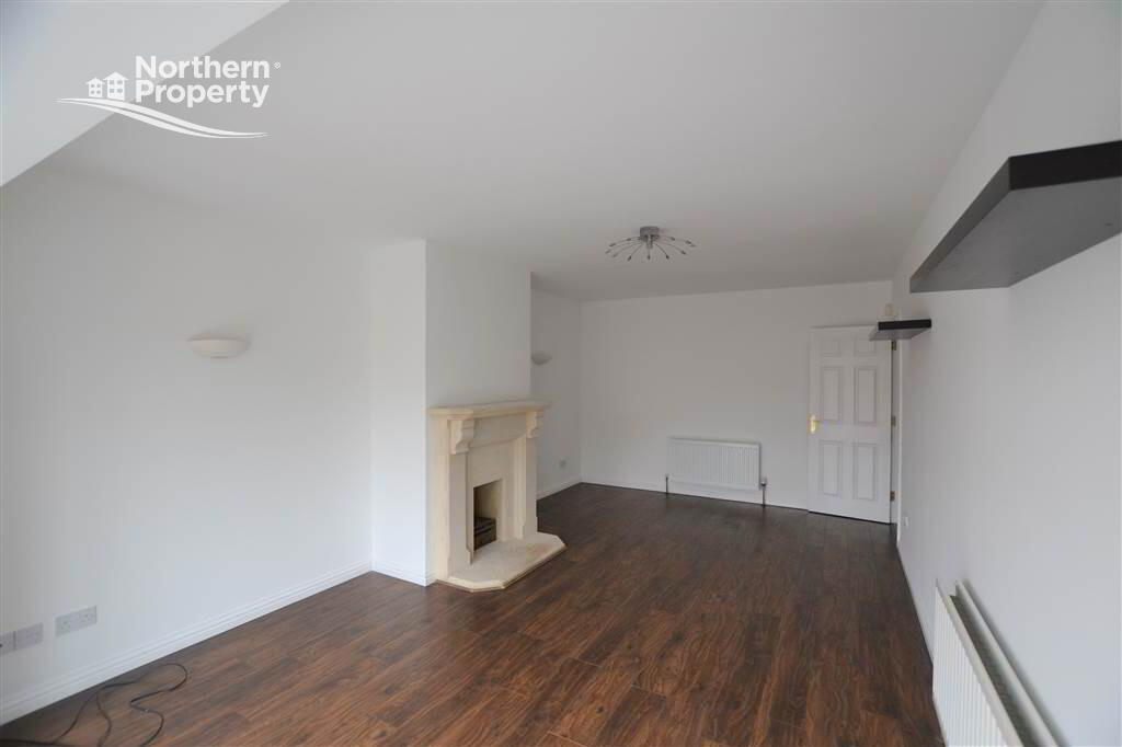 Photo 13 of 102 Lagmore Glen, Dunmurry, Belfast