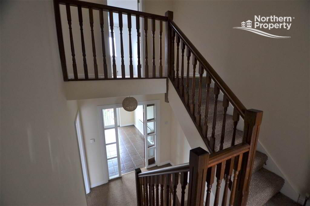 Photo 15 of 102 Lagmore Glen, Dunmurry, Belfast
