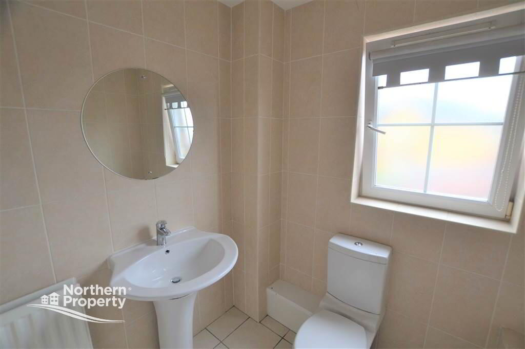 Photo 17 of 102 Lagmore Glen, Dunmurry, Belfast
