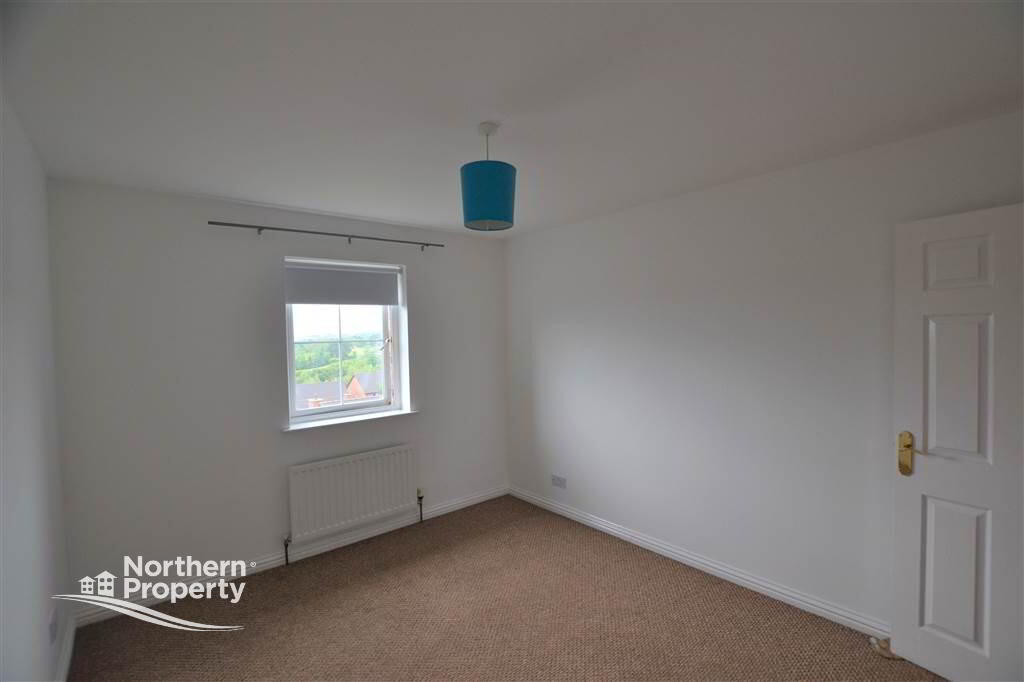 Photo 19 of 102 Lagmore Glen, Dunmurry, Belfast