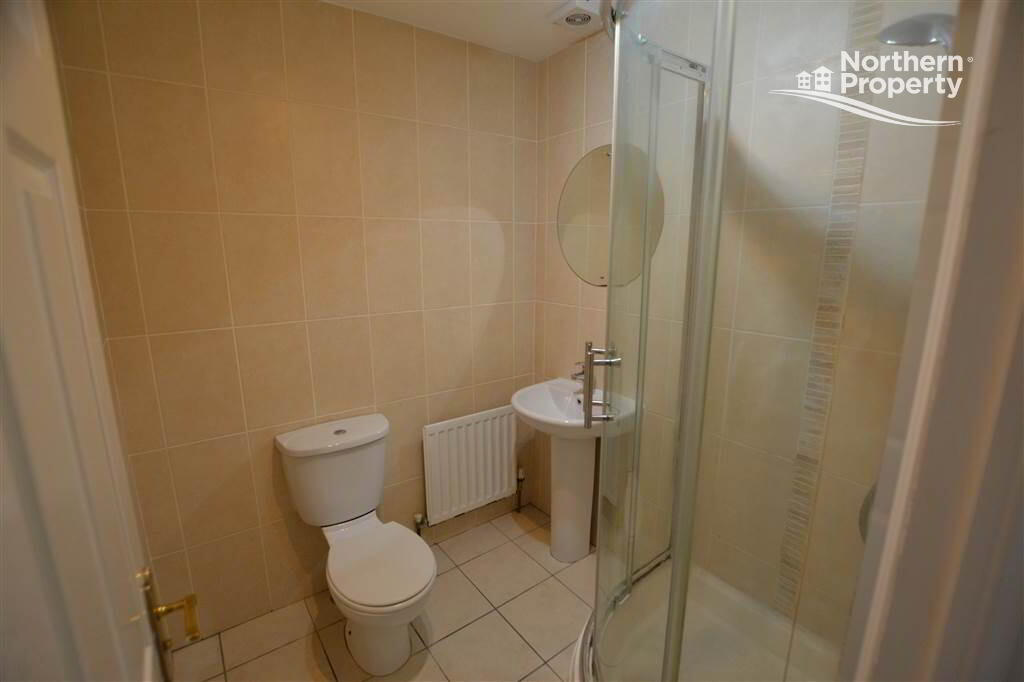 Photo 23 of 102 Lagmore Glen, Dunmurry, Belfast