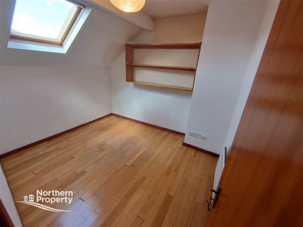 Photo 6 of 10 Beechmount Avenue, Belfast
