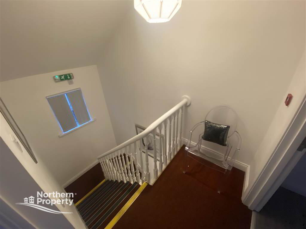 Photo 11 of 469 Falls Road, Belfast