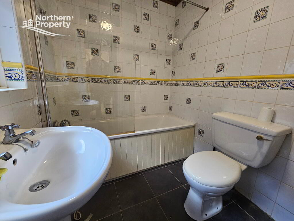 Photo 4 of 45 Iveagh Crescent, Belfast