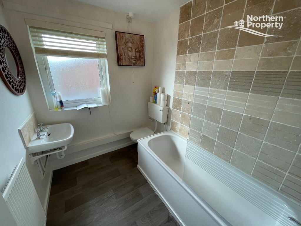 Photo 8 of 6b Glenties Drive, Belfast