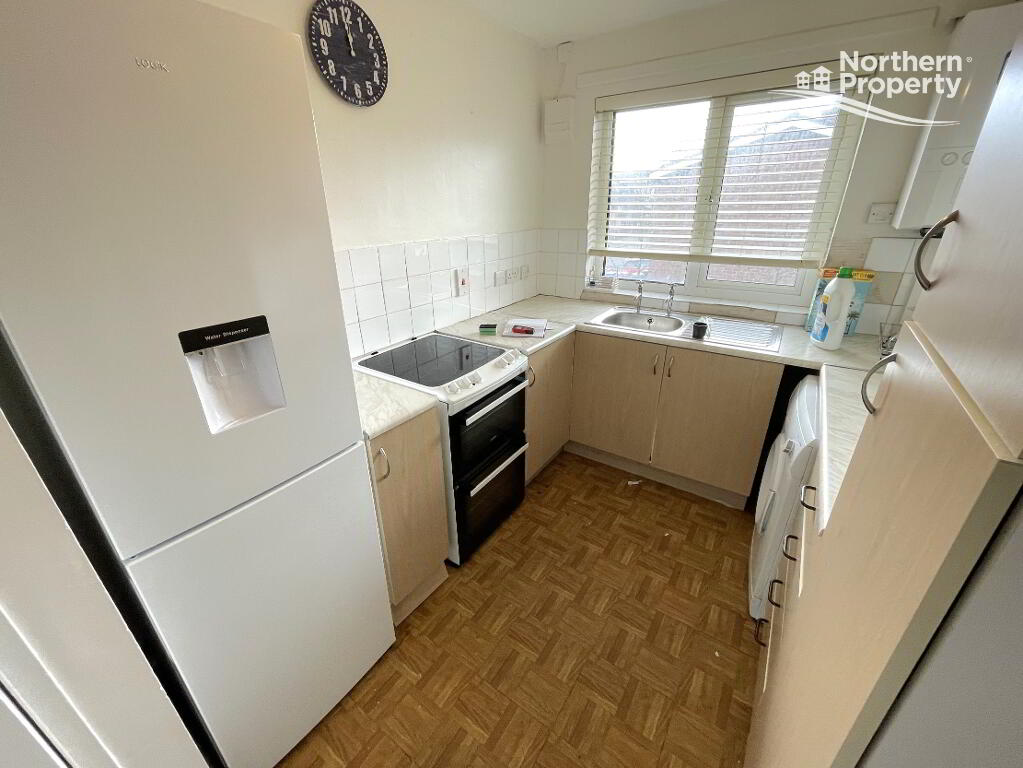 Photo 5 of 6b Glenties Drive, Belfast