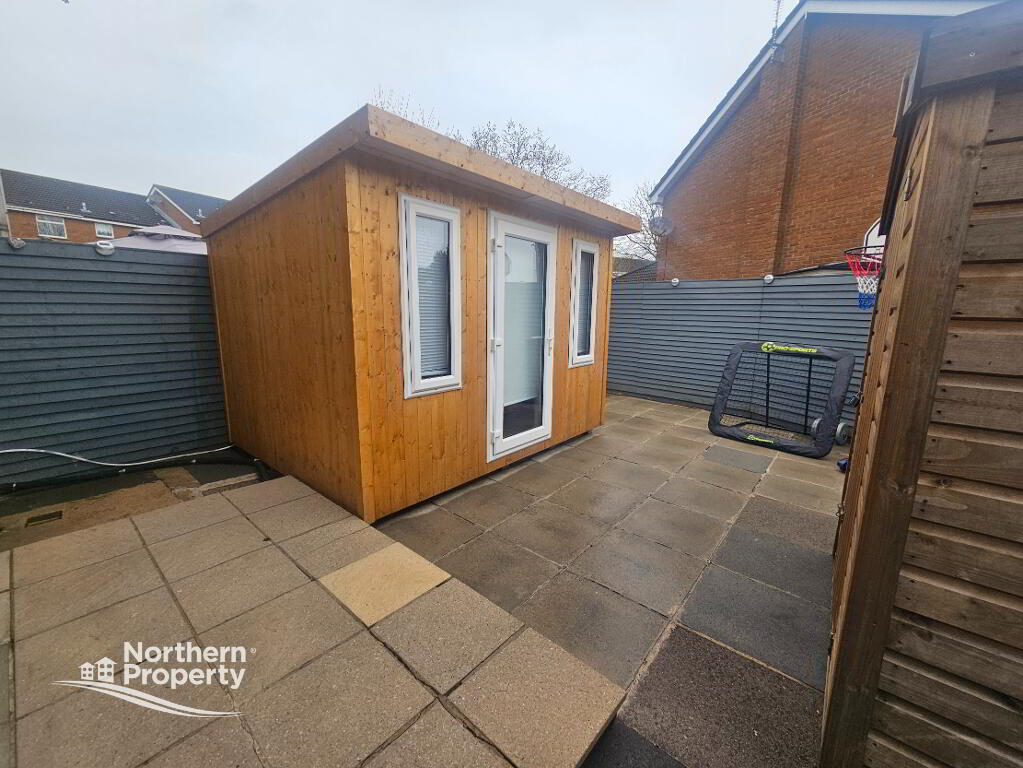 Photo 8 of 7a Thornhill Crescent, Belfast