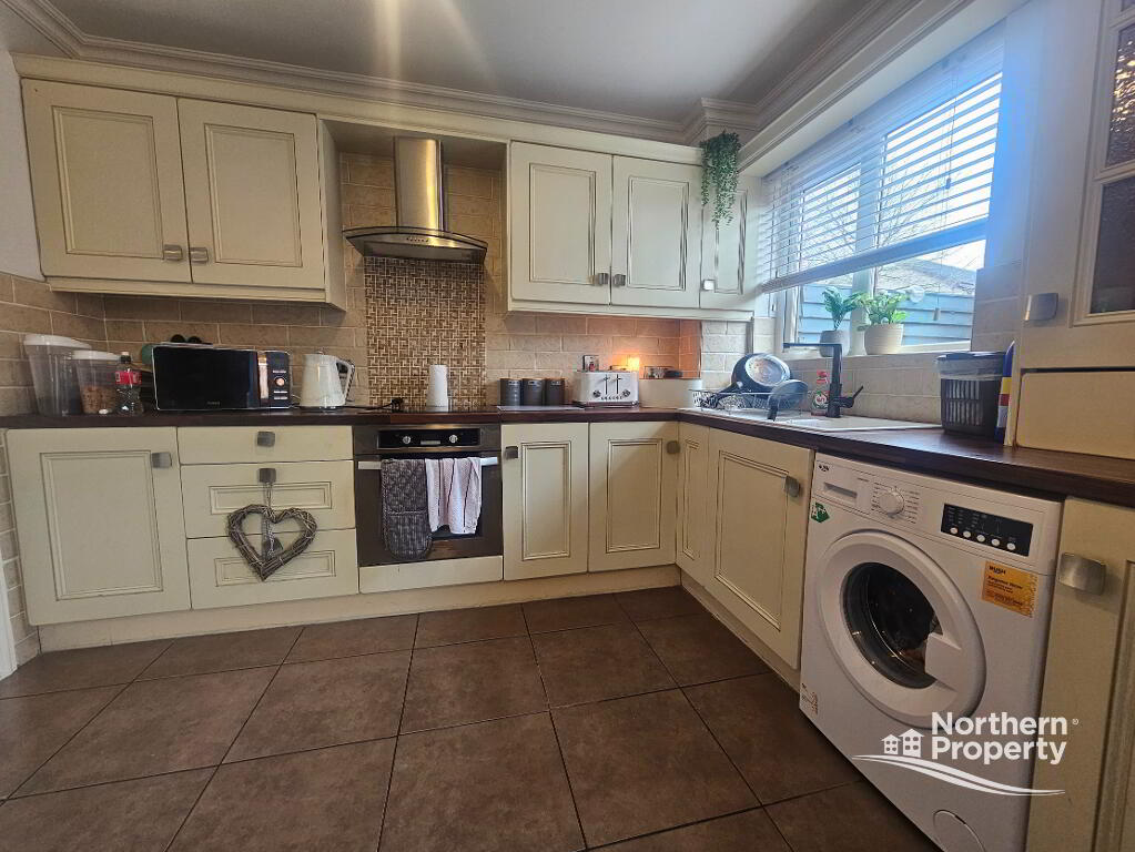 Photo 4 of 7a Thornhill Crescent, Belfast