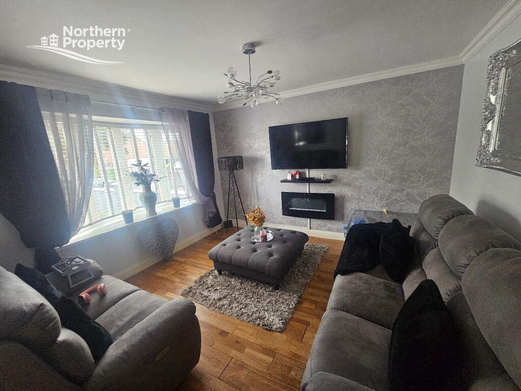 Photo 3 of 7a Thornhill Crescent, Belfast