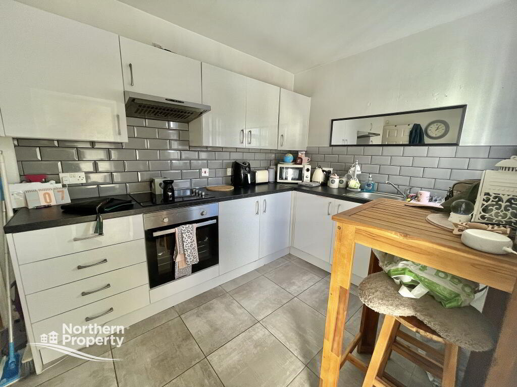 Photo 4 of 2 Beechmount Crescent, Belfast