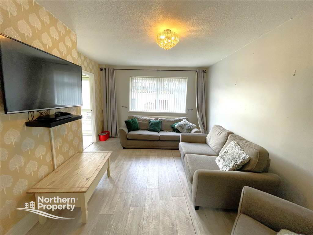 Photo 6 of 2 Whitecliff Crescent, Belfast