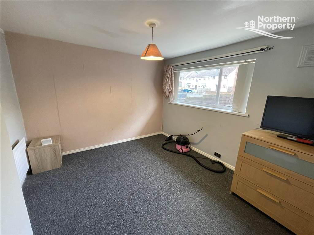 Photo 11 of 2 Whitecliff Crescent, Belfast