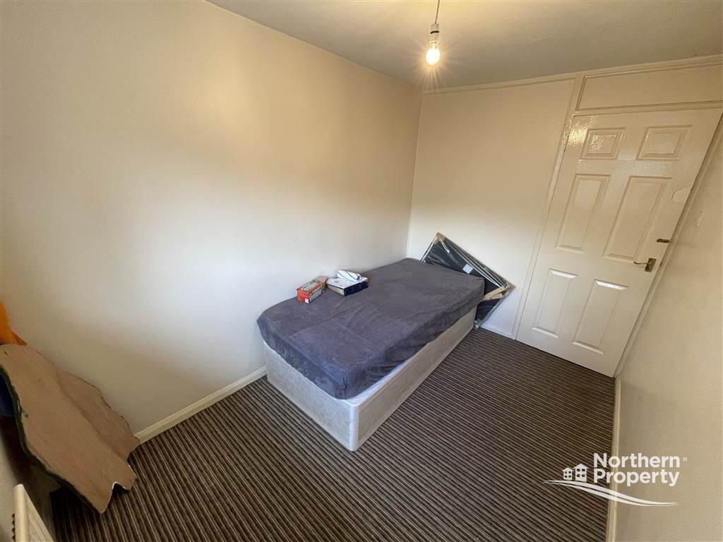Photo 10 of 2 Whitecliff Crescent, Belfast