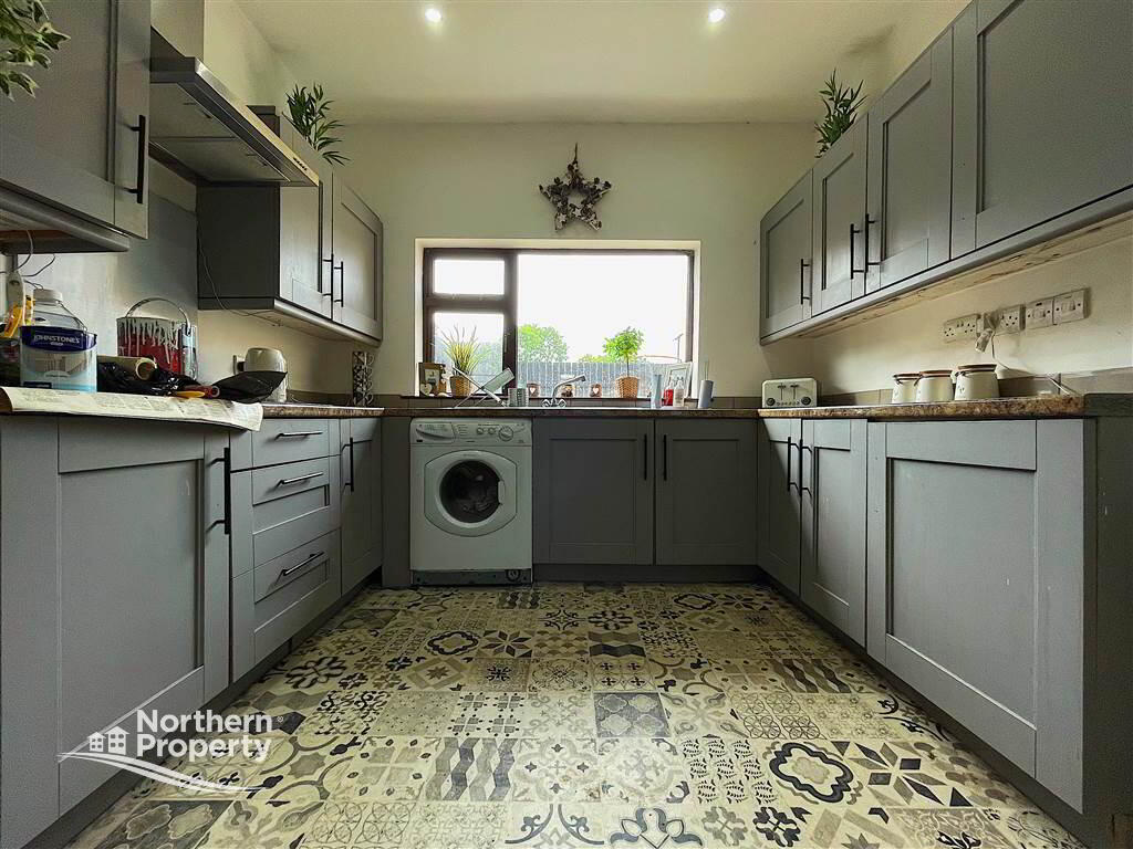 Photo 10 of 427 Springfield Road, Belfast