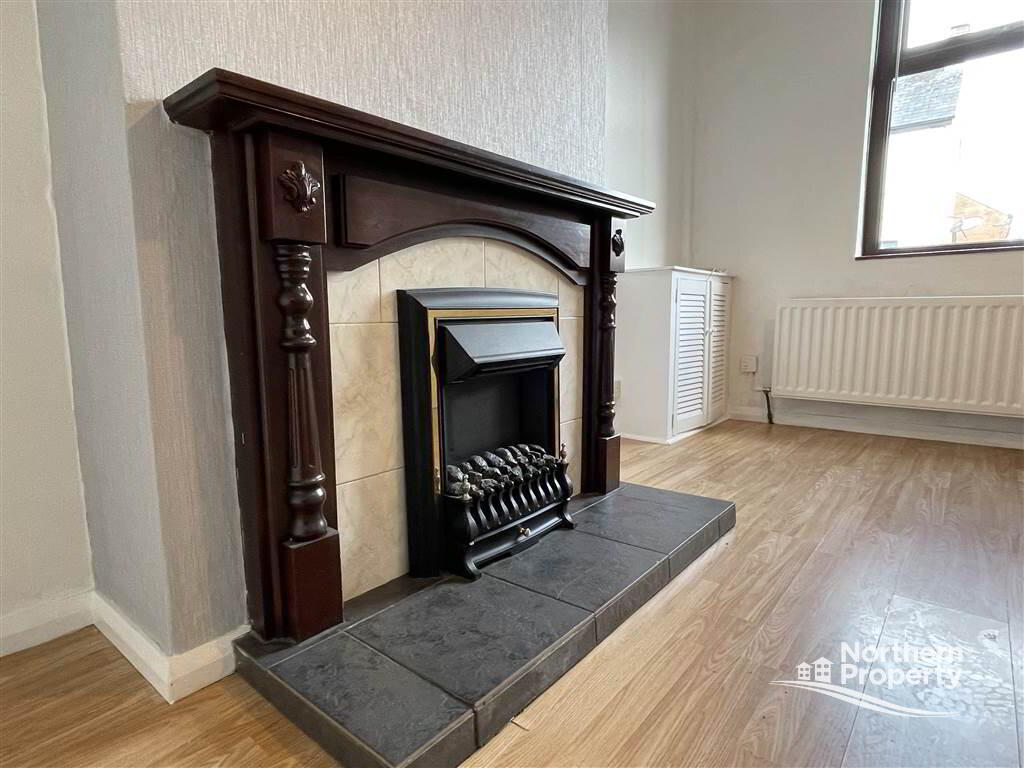 Photo 7 of 31 St James Crescent, Belfast