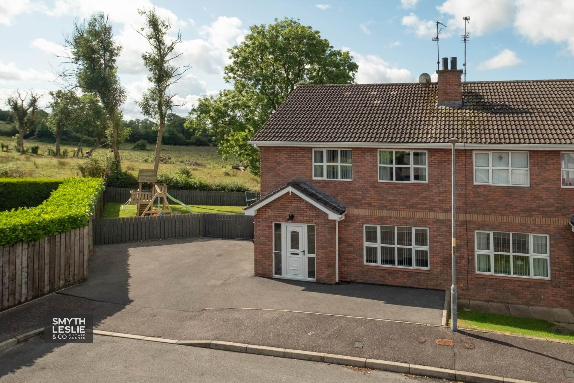 Photo 1 of 21 Hollybank, Lisnaskea, Enniskillen