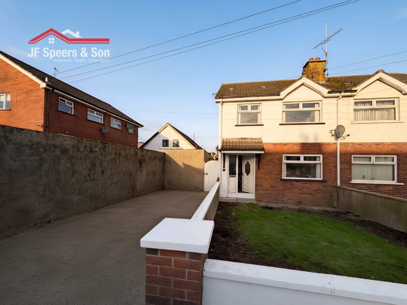 Photo 1 of 16 Kilhorne Court, Annalong