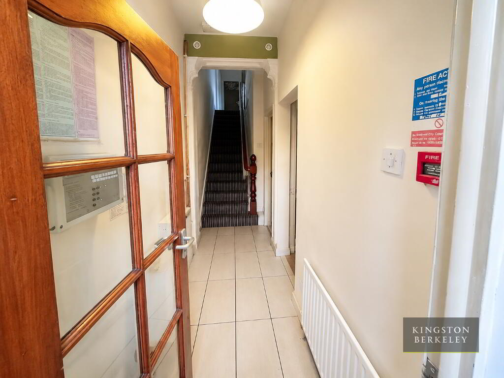 Photo 2 of (hmo Registered), 61 Dunluce Avenue, Lisburn Road, Belfast South, Belfast