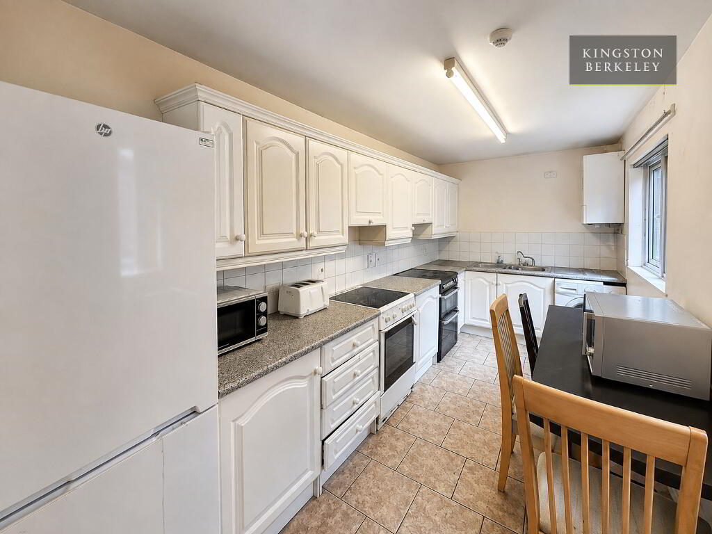 Photo 6 of (hmo Registered), 61 Dunluce Avenue, Lisburn Road, Belfast South, Belfast