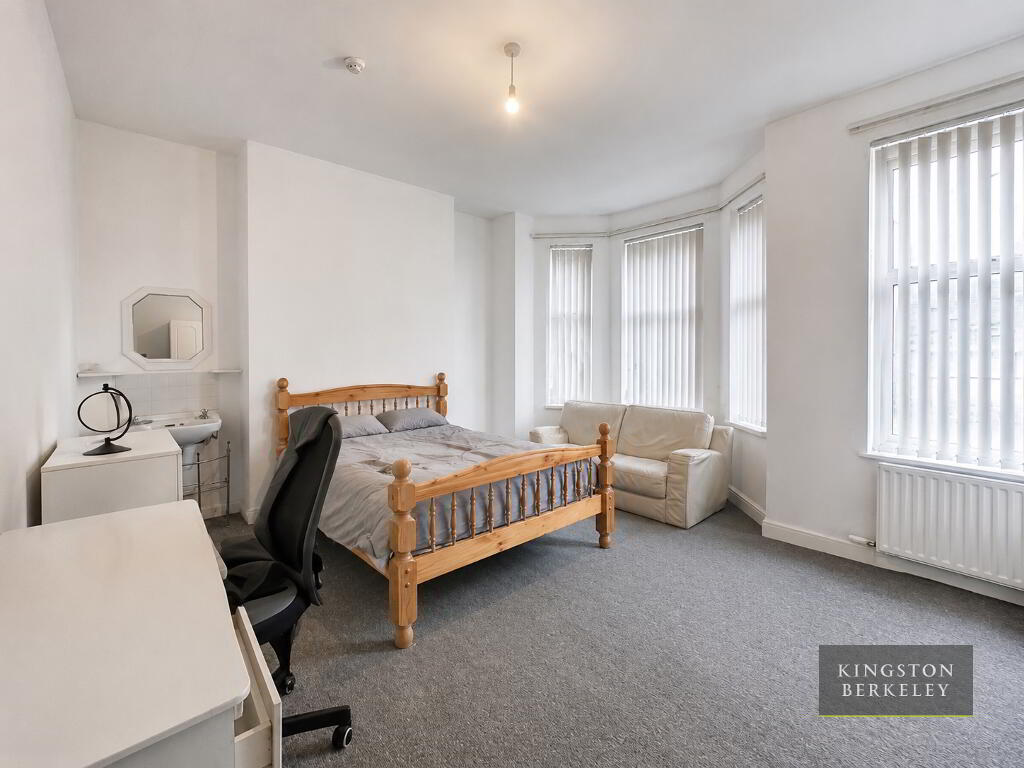 Photo 10 of (hmo Registered), 61 Dunluce Avenue, Lisburn Road, Belfast South, Belfast
