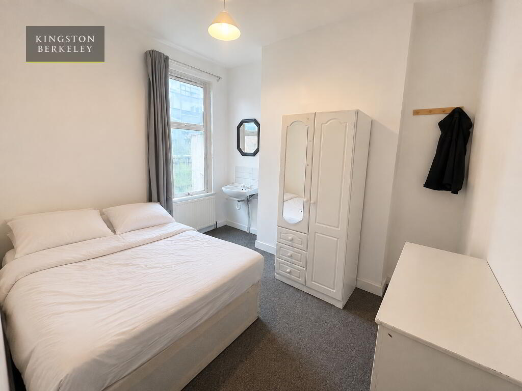 Photo 12 of (hmo Registered), 61 Dunluce Avenue, Lisburn Road, Belfast South, Belfast