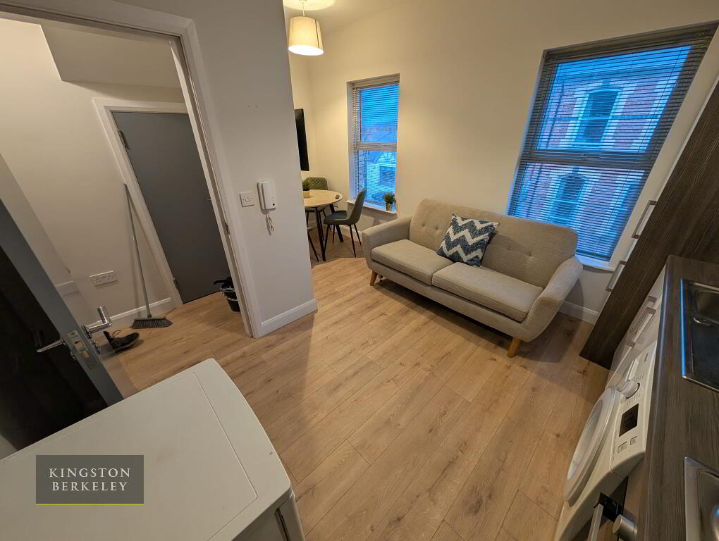 Photo 3 of Unit 3, 14 Belgravia Avenue, Lisburn Road, Belfast South, Belfast