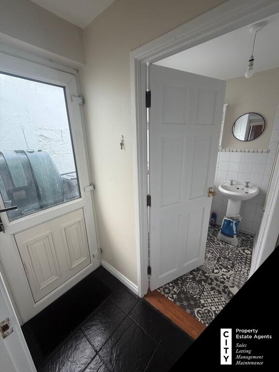 Photo 6 of 17 Ernest St, Derry