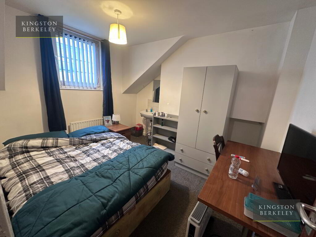 Photo 8 of (hmo Registered), 61 Dunluce Avenue, Lisburn Road, Belfast South, Belfast