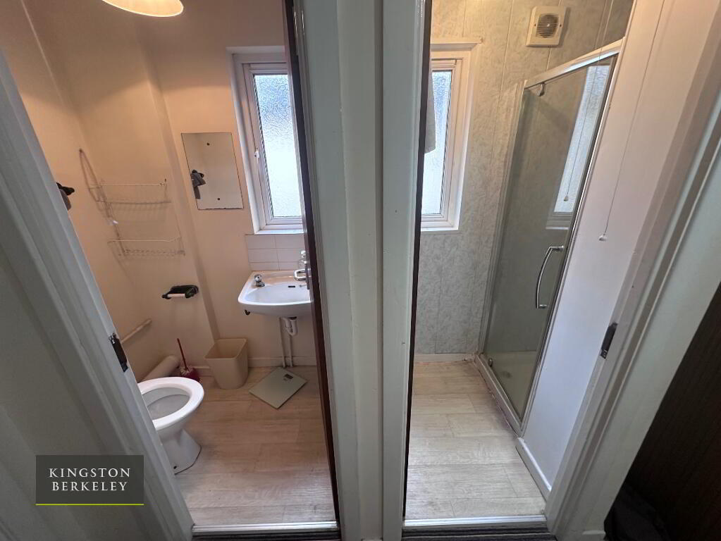 Photo 11 of (hmo Registered), 61 Dunluce Avenue, Lisburn Road, Belfast South, Belfast