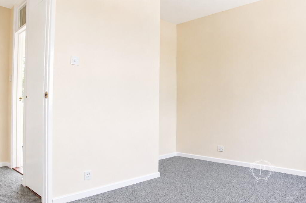 Photo 10 of 23 Messancy Place, Armagh